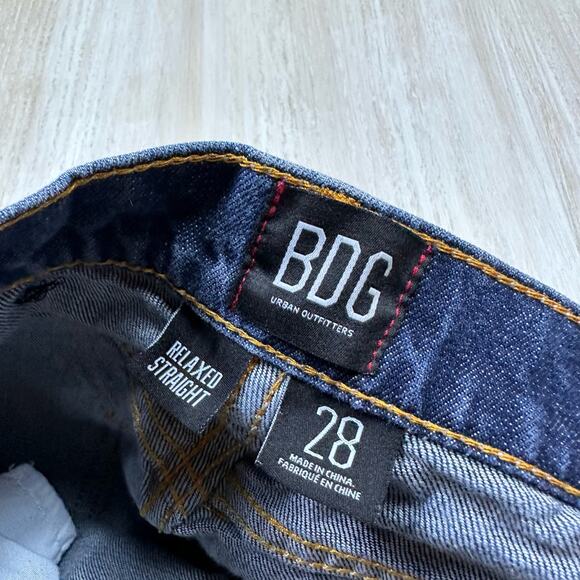 BDG Urban Outfitters Relaxed Straight Button Fly High Rise Denim Jeans Size 28 - Picture 13 of 16